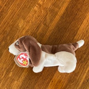 NWT Ty Beanie Baby, Tracker